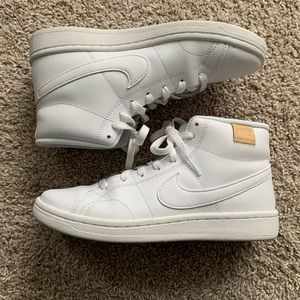 Wmns Nike Court Royale 2 Mid